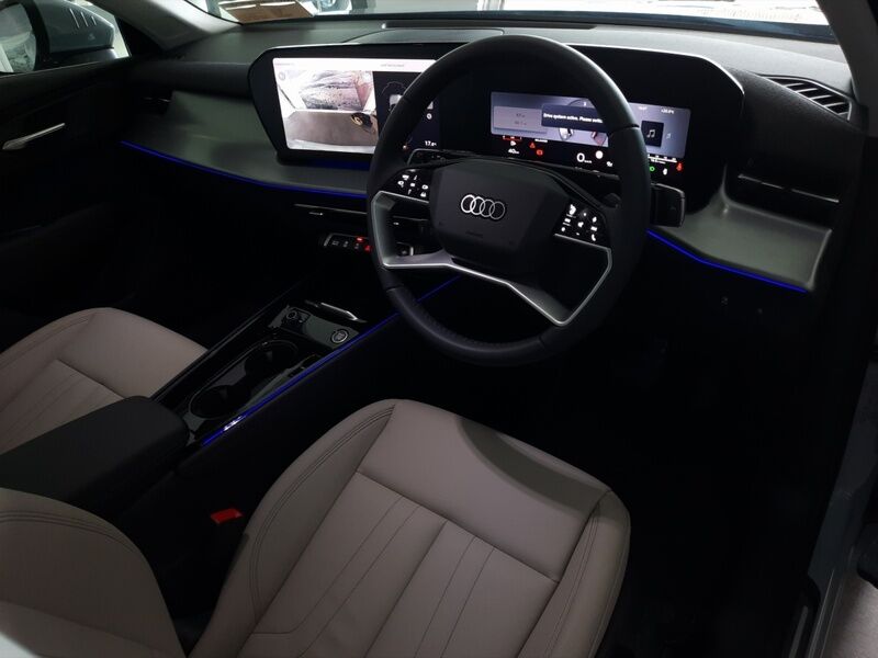 More views of Audi Q3