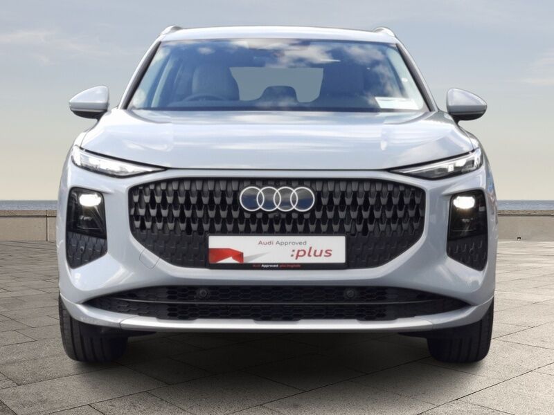 More views of Audi Q3