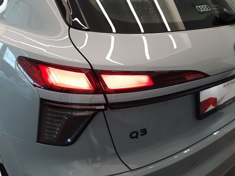 More views of Audi Q3