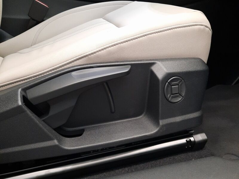 More views of Audi Q3