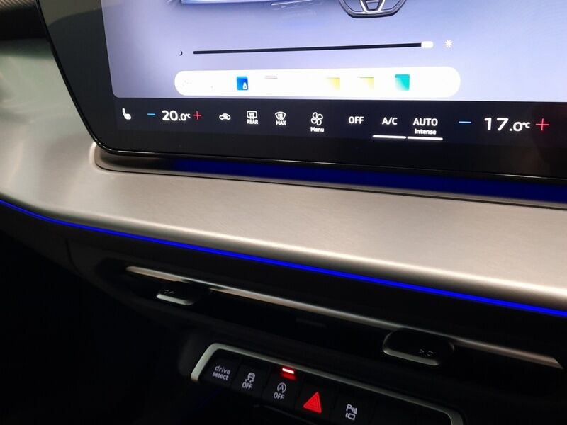 More views of Audi Q3