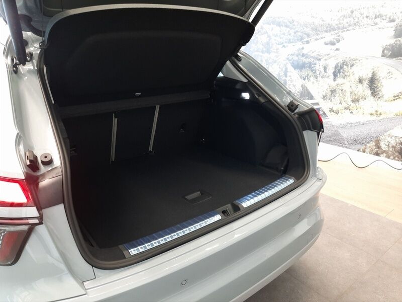 More views of Audi Q3