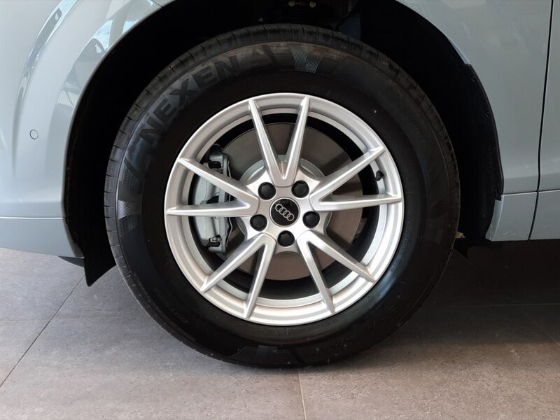 More views of Audi Q3