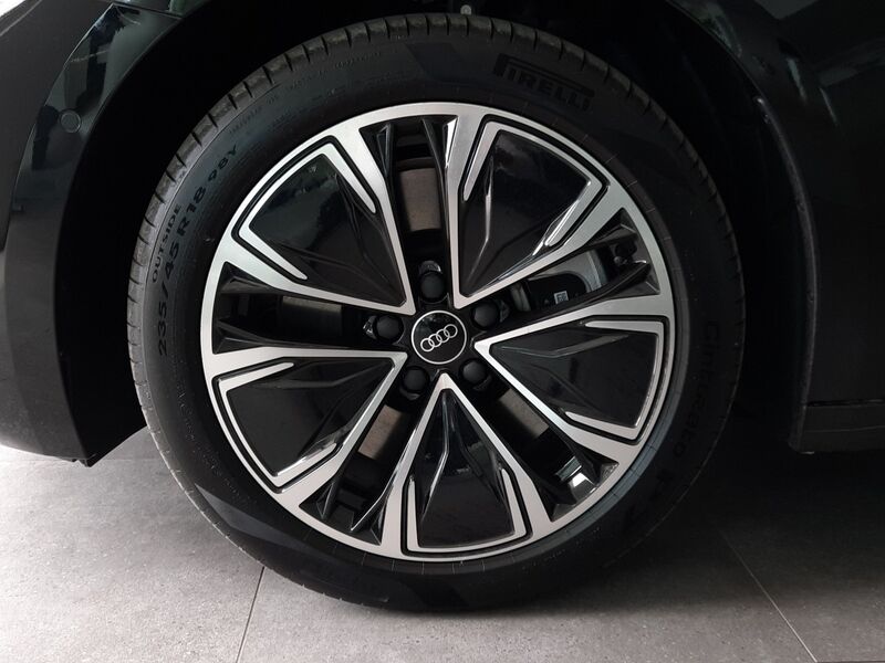 More views of Audi A5