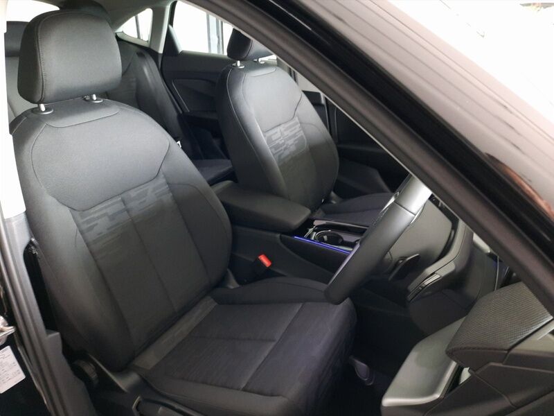 More views of Audi Q3