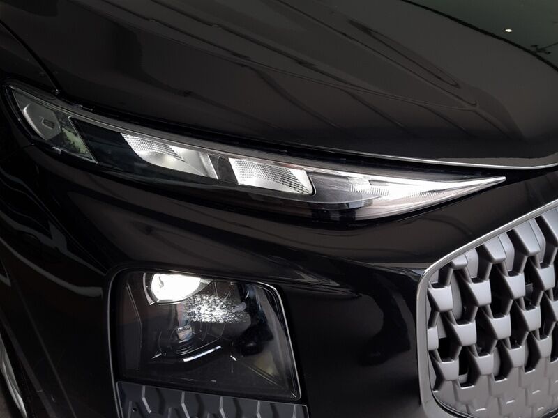 More views of Audi Q3