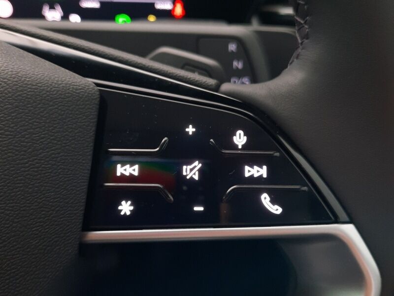 More views of Audi Q3
