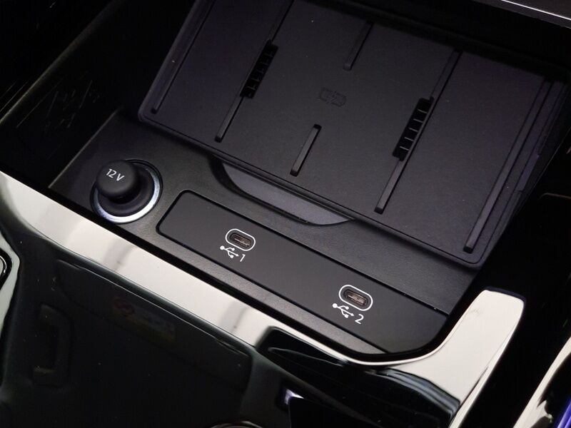 More views of Audi Q3