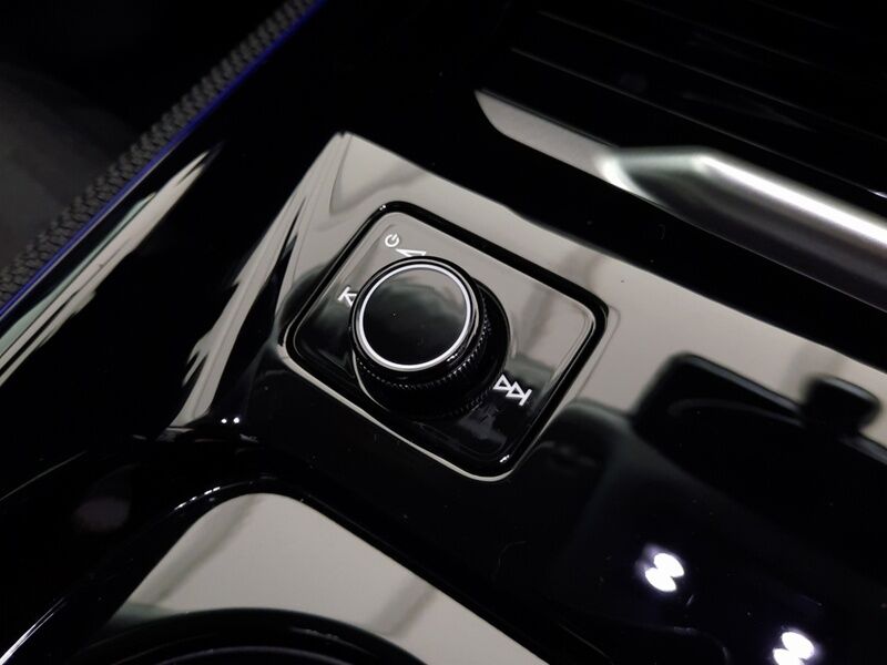 More views of Audi Q3