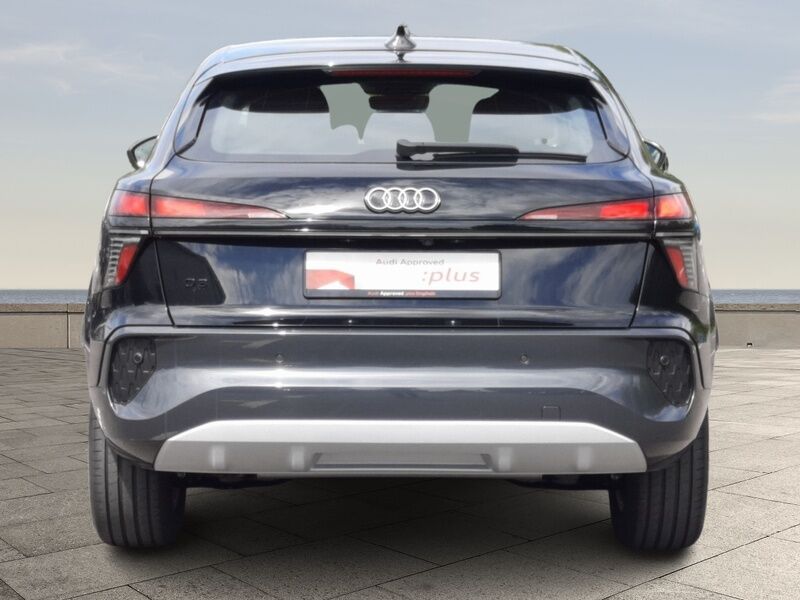 More views of Audi Q3