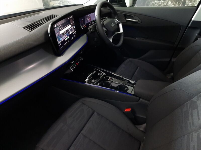 More views of Audi Q3