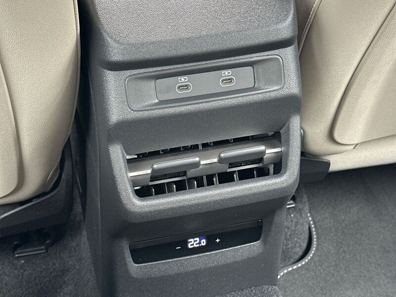 More views of Audi Q3