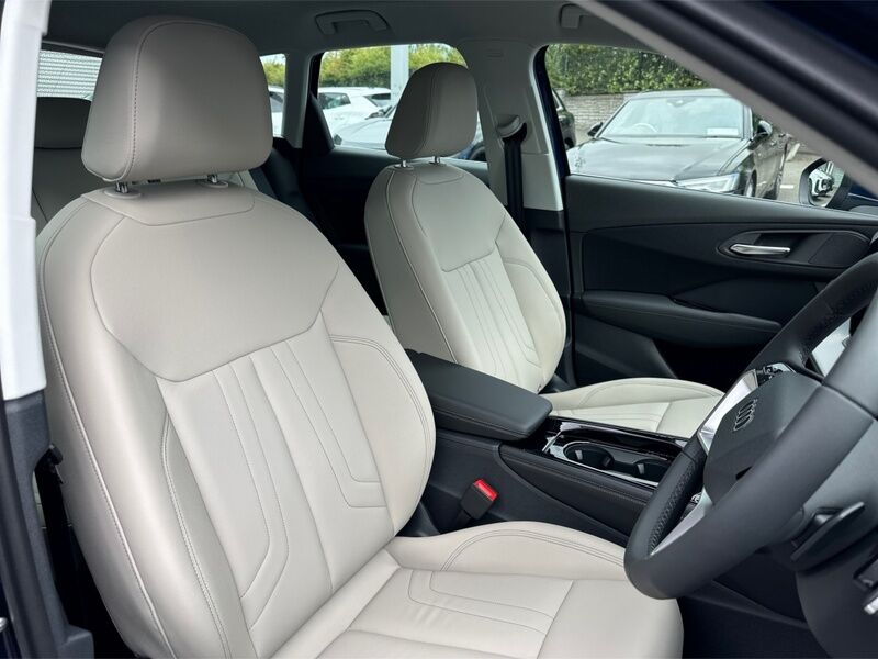 More views of Audi Q3