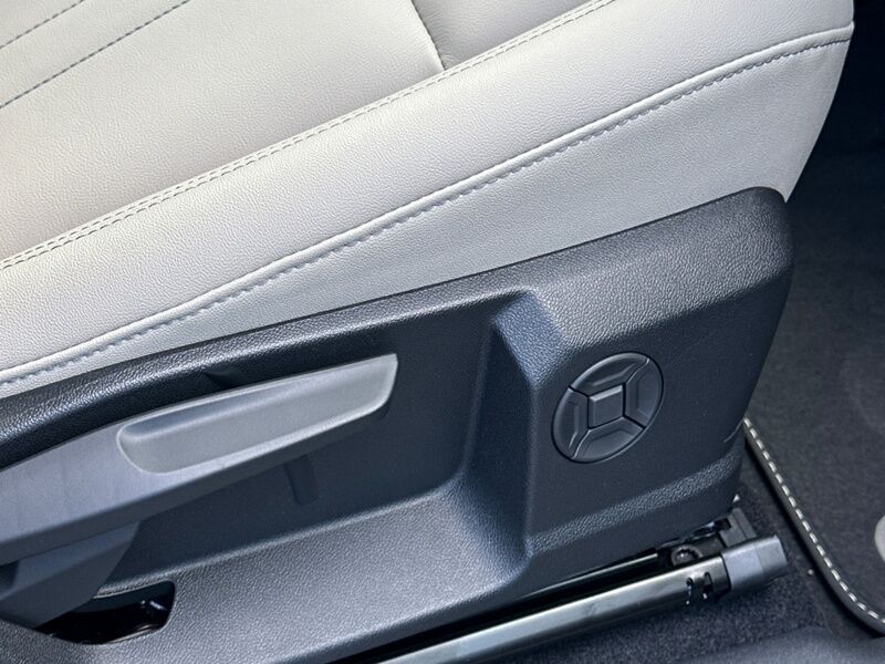 More views of Audi Q3