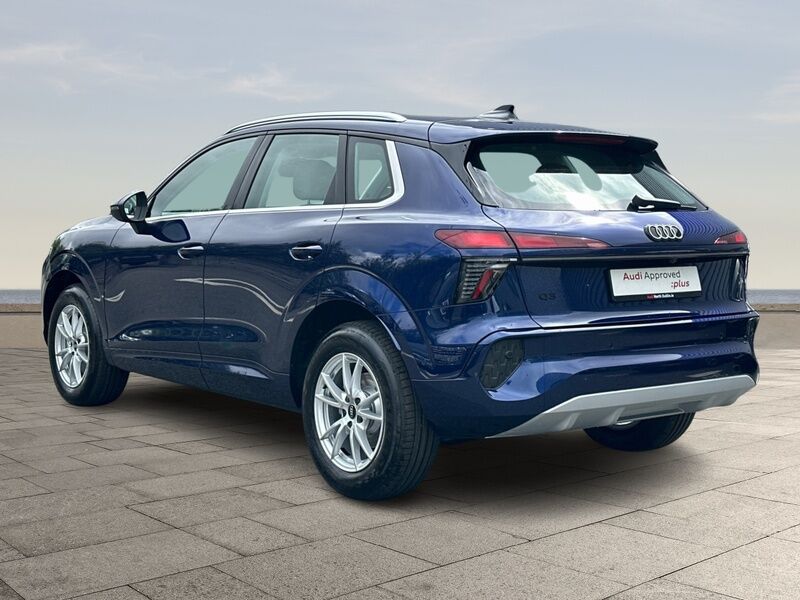 More views of Audi Q3