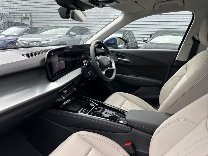 More views of Audi Q3
