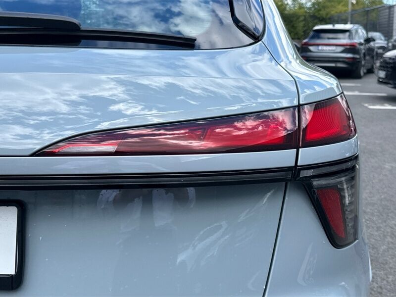 More views of Audi Q3
