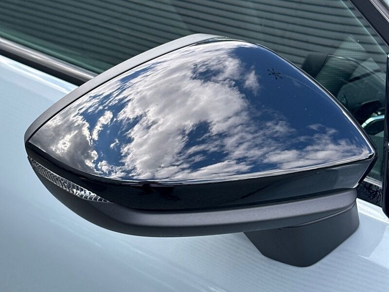 More views of Audi Q3