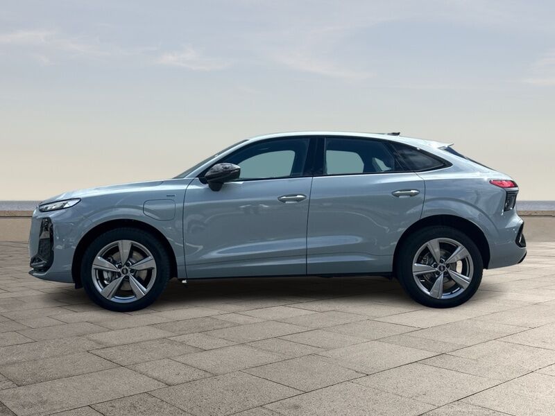More views of Audi Q3