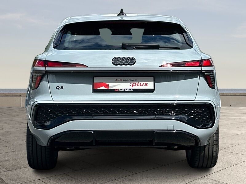 More views of Audi Q3