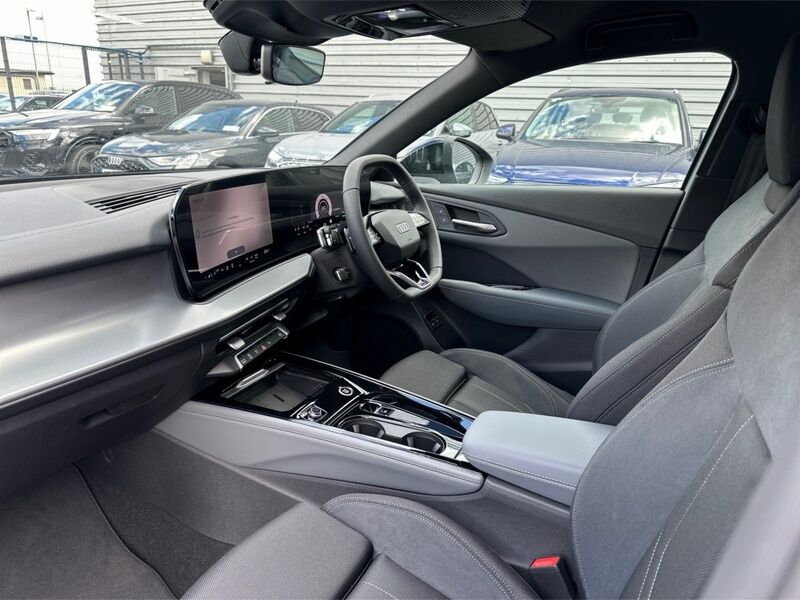 More views of Audi Q3