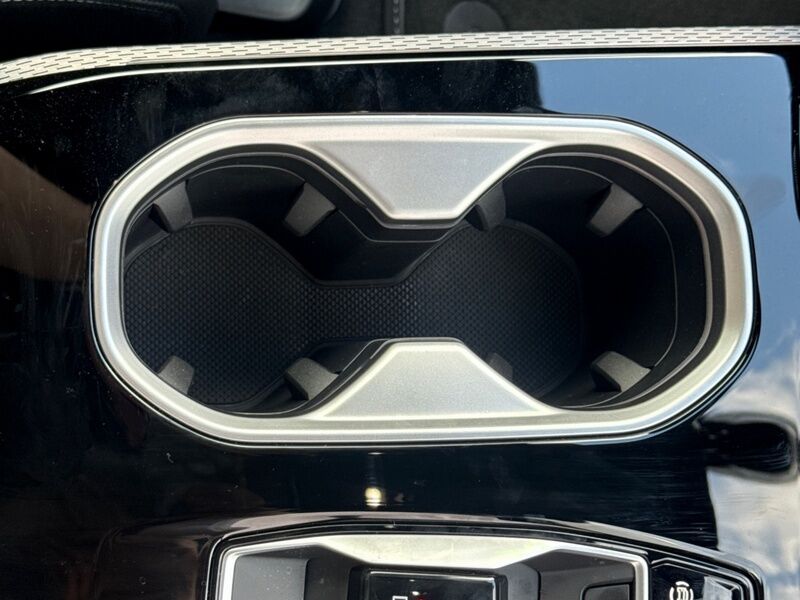 More views of Audi A6