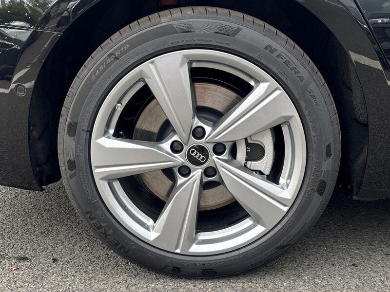 More views of Audi A6