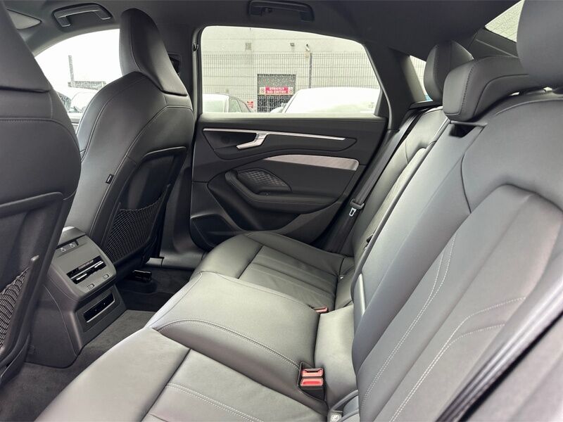 More views of Audi A6