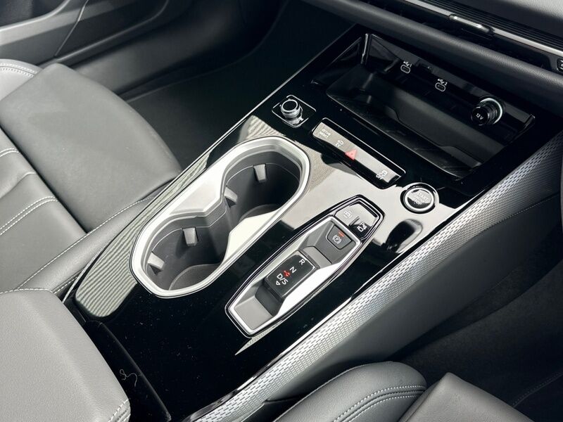 More views of Audi A6