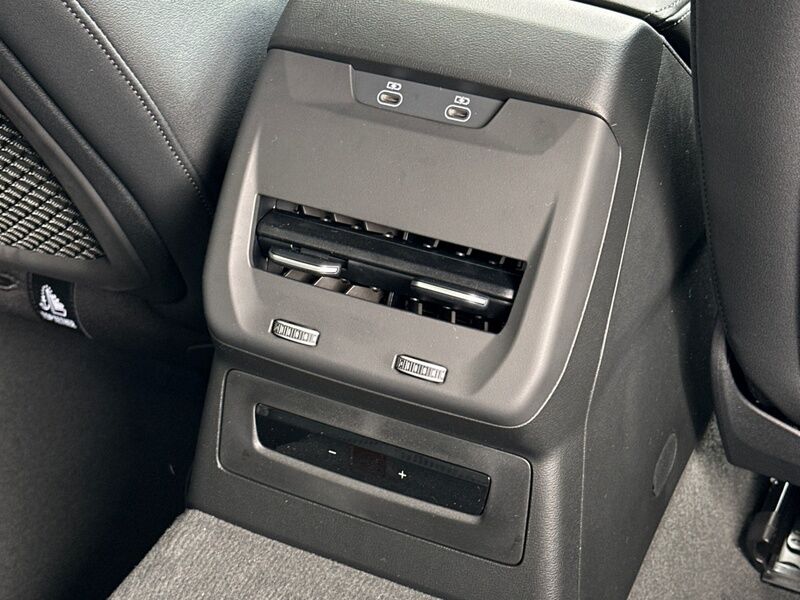 More views of Audi A6