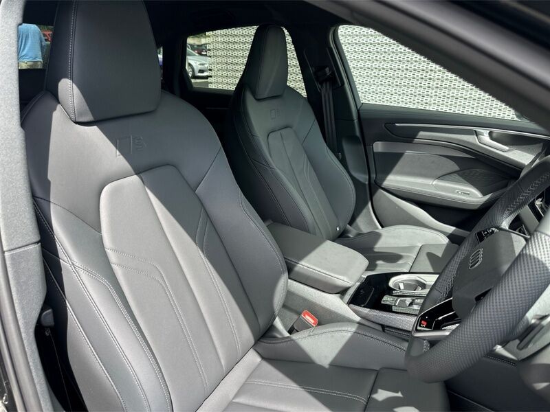 More views of Audi A6