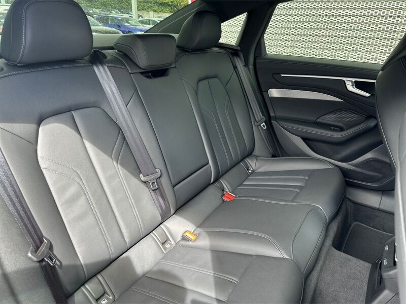 More views of Audi A6