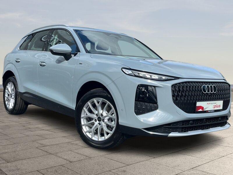 More views of Audi Q3