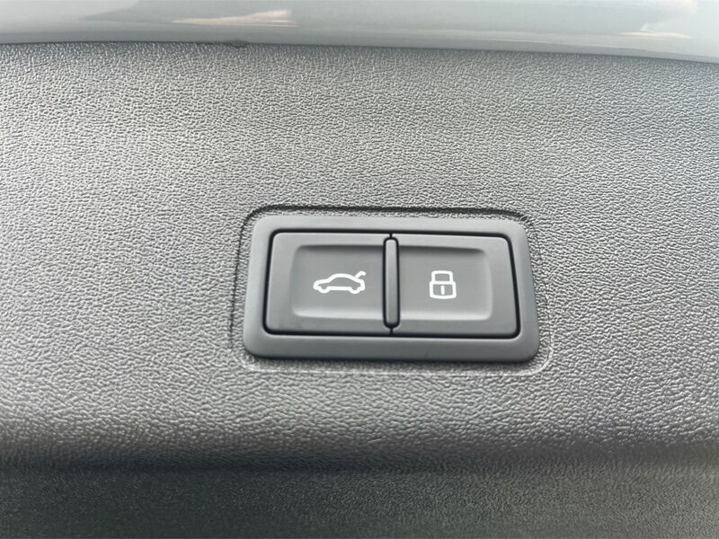 More views of Audi Q3