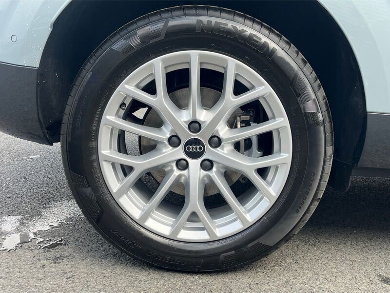 More views of Audi Q3