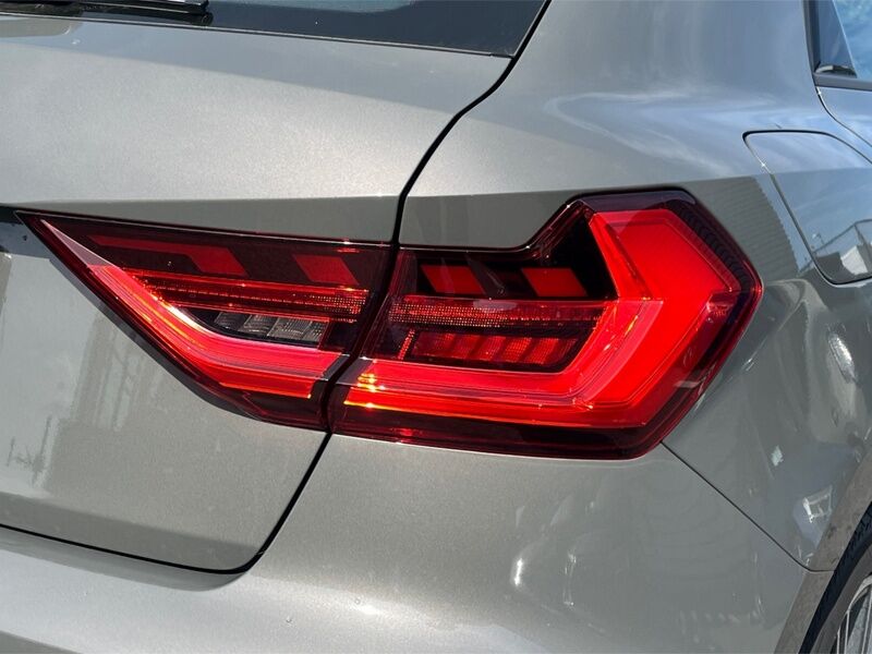 More views of Audi A1