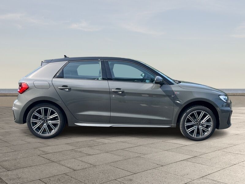 More views of Audi A1