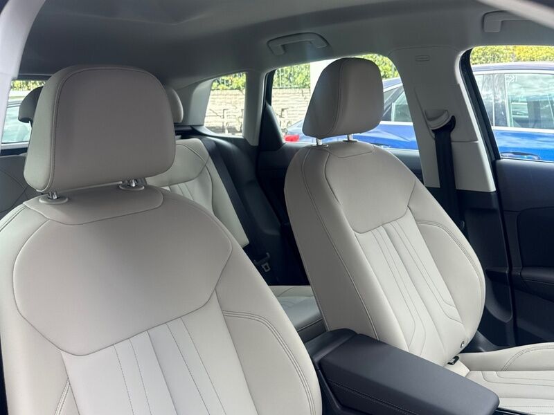 More views of Audi Q3