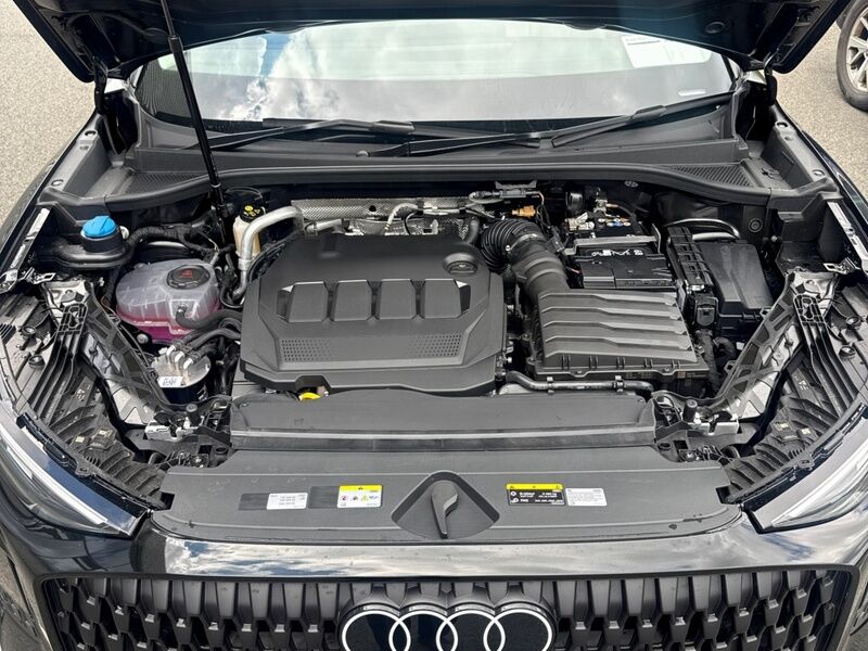 More views of Audi Q3