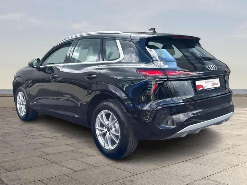 More views of Audi Q3