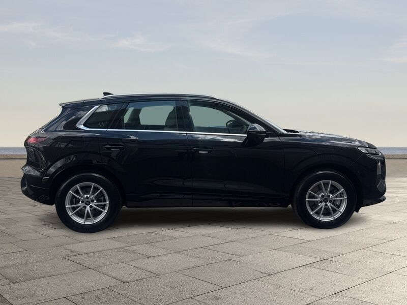More views of Audi Q3