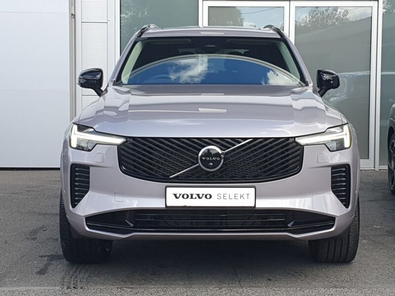 More views of Volvo XC90