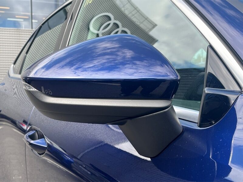 More views of Audi Q3