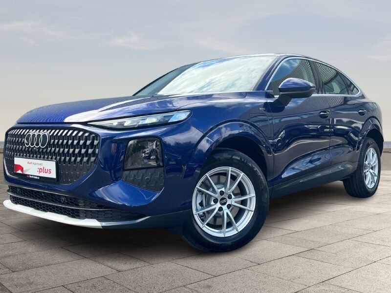More views of Audi Q3