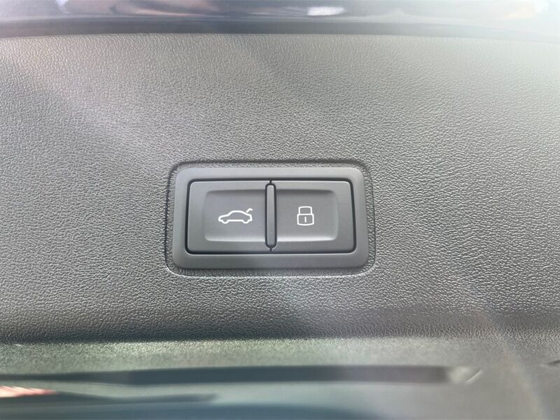 More views of Audi Q3