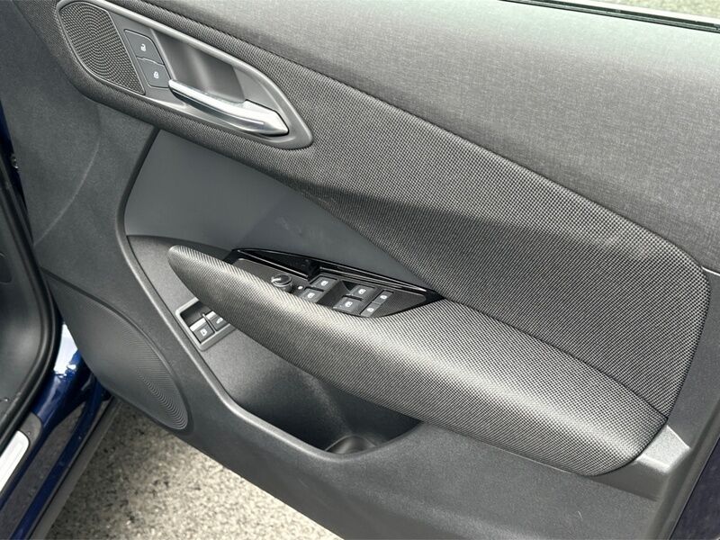 More views of Audi Q3