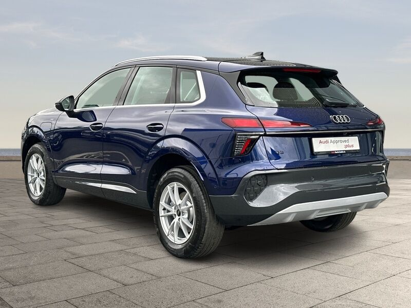 More views of Audi Q3