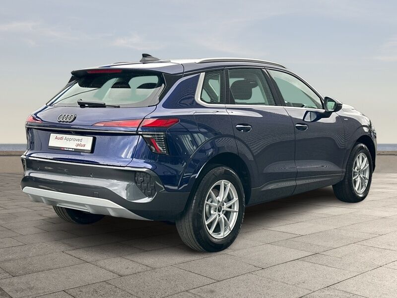 More views of Audi Q3