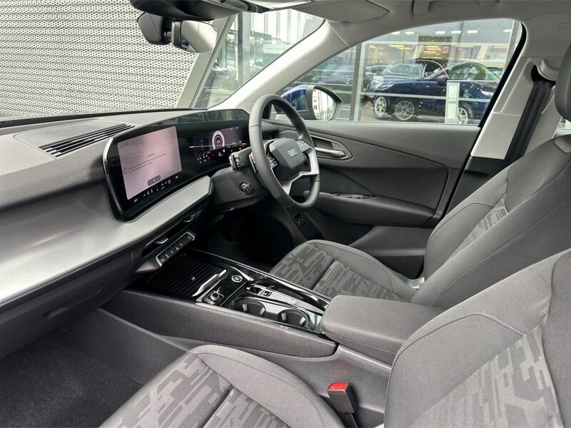 More views of Audi Q3