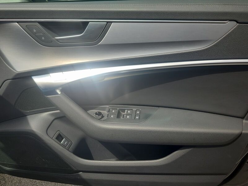 More views of Audi A6